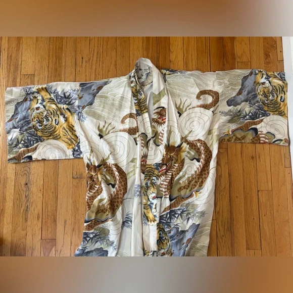 Vintage Japanese Tiger & Dragon 100% Cotton Kimono Wrap Robe, 58 Inches Length - Picture 3 of 15